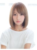 清楚系ミディアムボブ