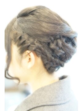 エアリー ヘアーデザイン(airly hair design) ツイスト&編み込み