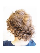 フォルテ 藤枝エピ店&nbsp;編み込みアレンジ