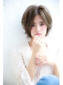 前髪長めの大人ショート