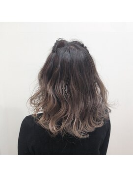 ディーボーイ 下通本店(D-BOY) レイヤー × グラデーション