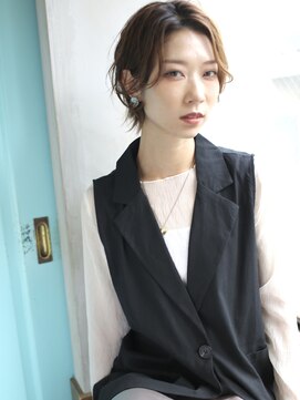 バース(BIRTH) 天神【BIRTH】大人かわいい前髪長めのウェーブショート