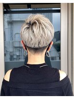 セルン(cerne)&nbsp;【ハイトーンベリーショート】