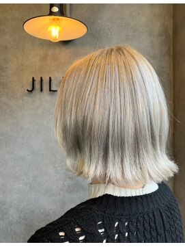 ナンバー ジルバ 立川(N° jillva) 丸型卵形切りっぱなしボブワンレンボブ美髪ピンクブラウン立川