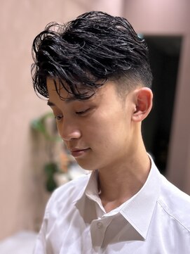 ガーデンヨコハマエスト(GARDEN YOKOHAMA est) フェード ツーブロック ニュアンスパーマ ショート