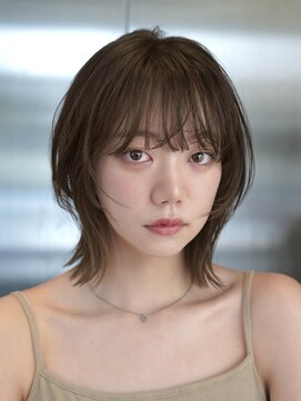 ジョエミバイアンアミ(joemi by Un ami) レイヤーボブ/グレージュカラー