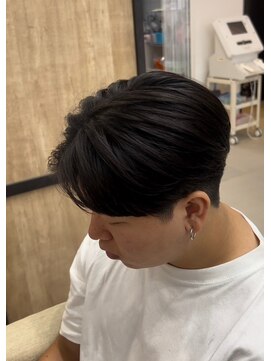 エッジ(EDGE) 大分メンズ毛流れニュアンスフェザーパーマ刈り上げショート