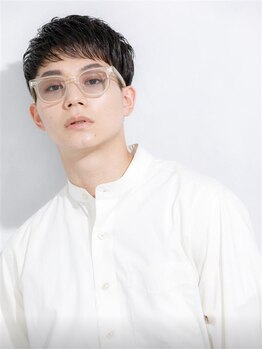 クロエ 新宿(Cloe)の写真/men's限定【カット+スカルプ炭酸¥4500】普段できない"頭皮汚れ"の徹底ケア!!ON&OFF決まる高技術カットも◎