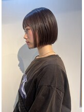 ヘルベチカ・ヘア(Helvetica hair) コンパクトボブ／ミニマムボブ