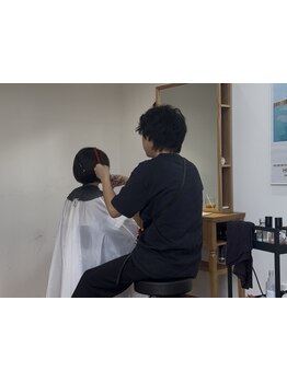 「年齢を重ねるほど美しく。大人の髪悩みに向き合う、本物志向のあなたへ」上品でツヤのあるスタイルに