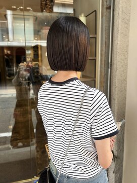エヴリンアンドペイジ(Evelyn&paige) 切りっぱなし/ボブ【神戸/元町】