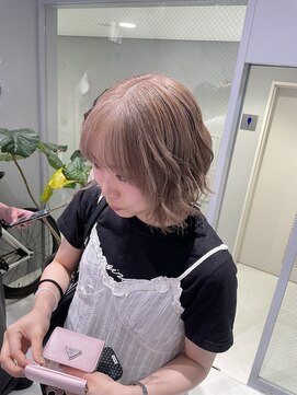 ヴァイス 新宿店(VAICE) ミルクティーベージュ