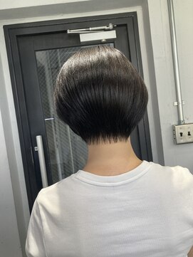 ロク 高田馬場(lok) 手櫛でまとまるショートボブ4【lok高田馬場】