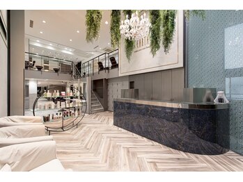 アース 銀座店(HAIR&MAKE EARTH)の写真/10：00～20：00受付可★時間外の施術も一度ご相談下さい♪あなただけの上質なサロンタイムをご提供します◎