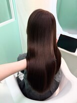 エラ(Ella) ワンカラーで叶うチョコレートブラウン♪