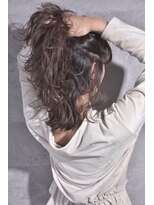 キアラ(Kchiara)&nbsp;kchiara/バレイヤージュグラデーション・アッシュグレイ