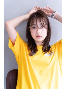 テイラー(Taylor) Taylor☆大宮　大人可愛いウザバング×グレージュ