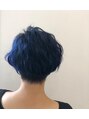 ヘアーラヴワン 足利(hair love One) ダブルカラーでネイビーに染め上げる。