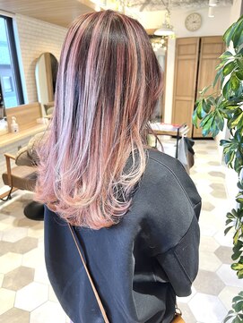 カルテット(Quartett) 【Quartett】大人可愛いホワイトピンクバレイヤージュ