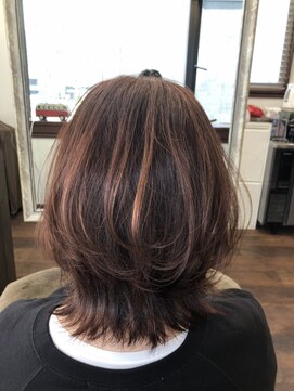 ワンイレブン 新橋銀座口(ONE_ELEVEN) くびれボブスタイル