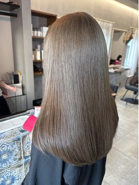 プリームヘアーホワイト(Pleame hair WHITE) オリーブベージュ