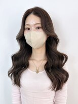 アイティー バイ アルバム 浦和店(IT by ALBUM)&nbsp;アッシュベージュレイヤー_斜めバンググレージュカラー_ba455331