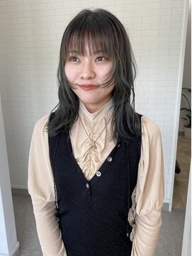 コノユイット(cono huit) 顔周りウルフレイヤースタイル