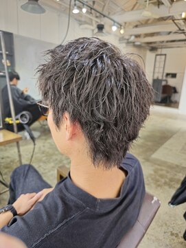 アノ(Ano.) ウルフカット波巻きミックススパイラルパーマ