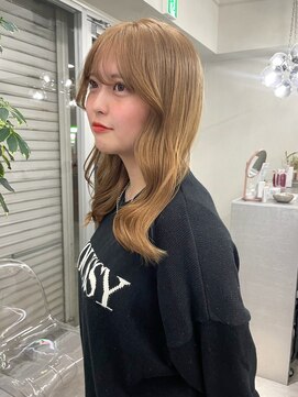 アロ 大阪梅田(alo) 【momoa】ハニーベージュカラー《大阪梅田駅》