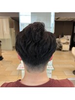 ミーティア バイ クアトロ(Meteor By QUATRO) 大人メンズカットパーマ