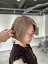 エルピス 大和店(elpis)&nbsp;大和駅＊大人の白髪ぼかしショートボブ