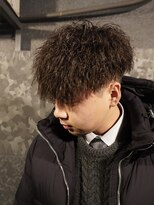 キングオブヘア バイ ノイズ 梅田茶屋町店(KING of hair by NOISM)&nbsp;ツイストスパイラルパーマ梅田茶屋町メンズ髪型