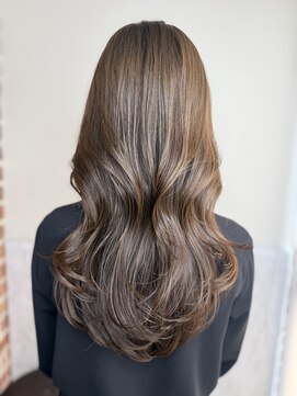 エニー 栄(Any) 韓国レイヤー×オリーブグレージュ