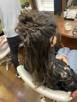 ハーフアップ
