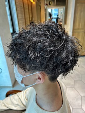 カルテット(Quartett) 【Quartett】波巻き　スパイラル　刈上げ