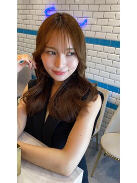 ルームバイシー 新宿(Loom. by Sea) くびれヘア/ブラウンカラー/ツヤ感カラー/透明感カラー