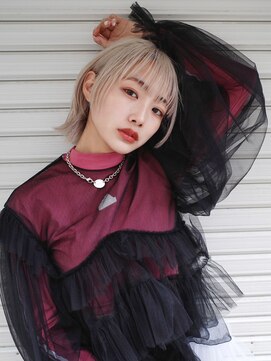 ジルスタジオ(JILL STUDIO) JILL STUDIO ウルフカット×ホワイトブロンドカラー