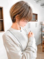 30代40代50代耳かけショート前髪なしハンサムショートカット