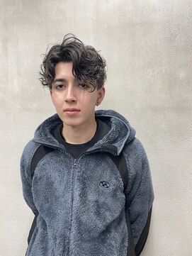 ダズルヘアーエイチ(DAZZLE hair H) スパイラルパーマ