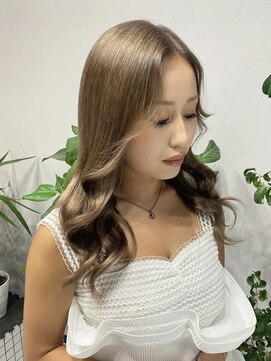 ラルガ 黒崎(Raruga) ツヤミルクティーベージュ