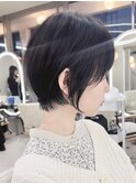 黒髪ネビージュ × 小顔レイヤーカットショートヘア/札幌美容室