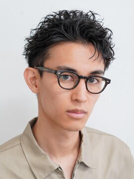 レタッチ バイ フィフス 天神大名(RETOUCH by fifth) 福岡天神メンズスパイキーショートビジネスヘアツイストパーマ