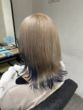 ココット 京橋店(cocotte) ホワイトエンドカラーブルー