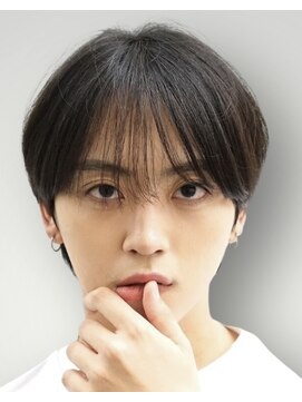 ゼンコー アオヤマ(ZENKO Aoyama) 黒髪×マッシュ×シースルーバング【表参道/青山/メンズ】