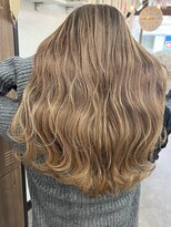 ゲイン(Gain)&nbsp;ショートカット　白髪ぼかし　ダブルカラーハイライト　髪質改善