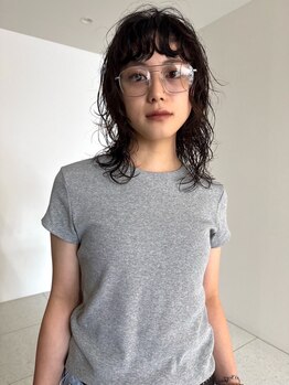 ジル(dill)の写真/クセ毛っぽい質感からリッジのあるパーマをデザイン