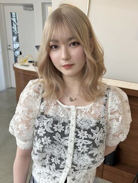 リヴ オオサカ(LIV OSAKA) ミルクティーベージュ/ミディアムレイヤー/ケアブリーチ/梅田