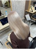ホワイトベージュ