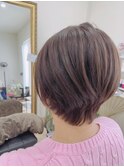 ショートボブ