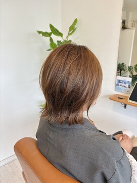 リーベル(LieBell) くびれウルフ×透明感ベージュ
